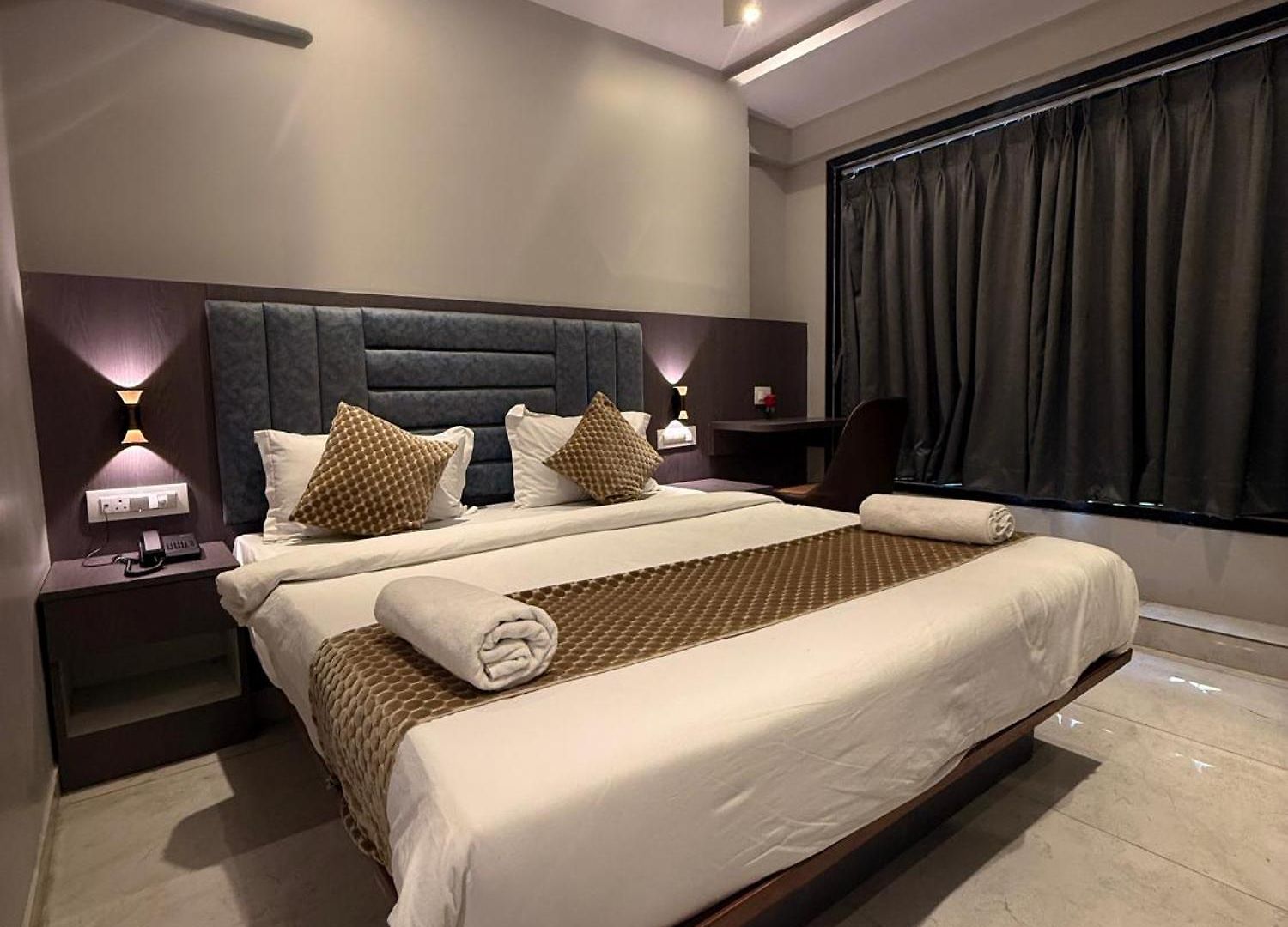 Kurla Hotel