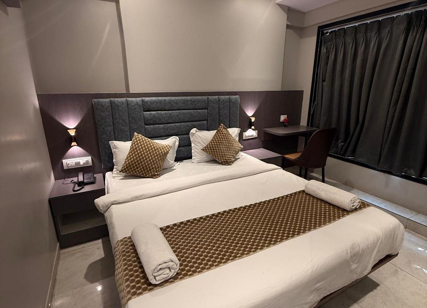 Kurla Hotel