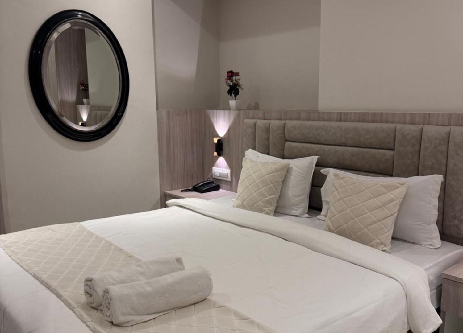 Kurla Hotel 2*