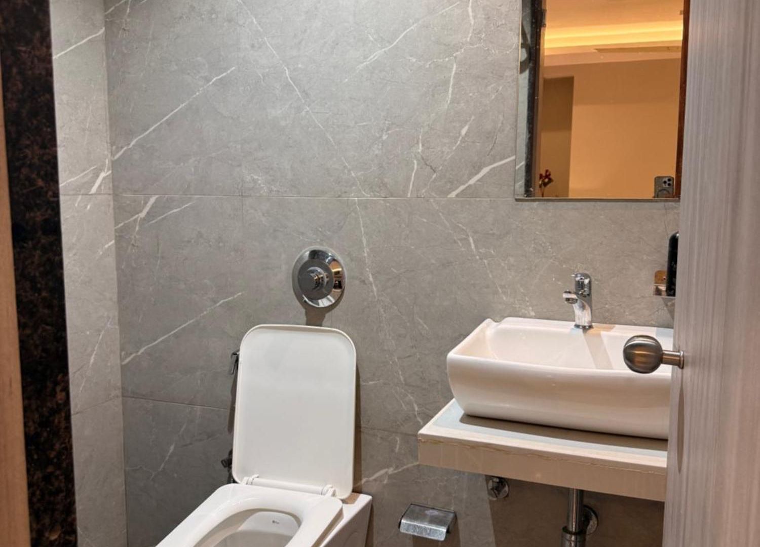 Hotel Kurla