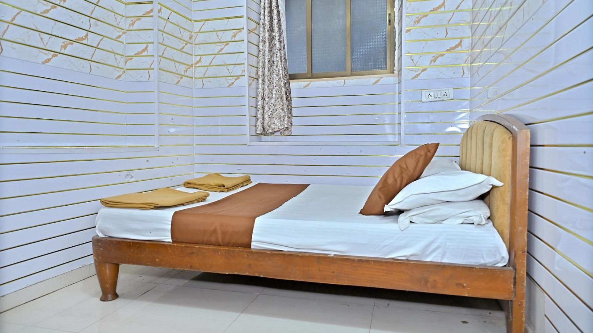 Hotel New Ajmeri Mumbai