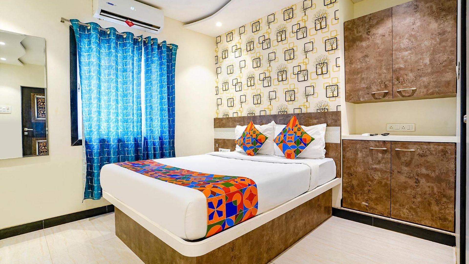 Hotel Rose Near Airport Mumbai