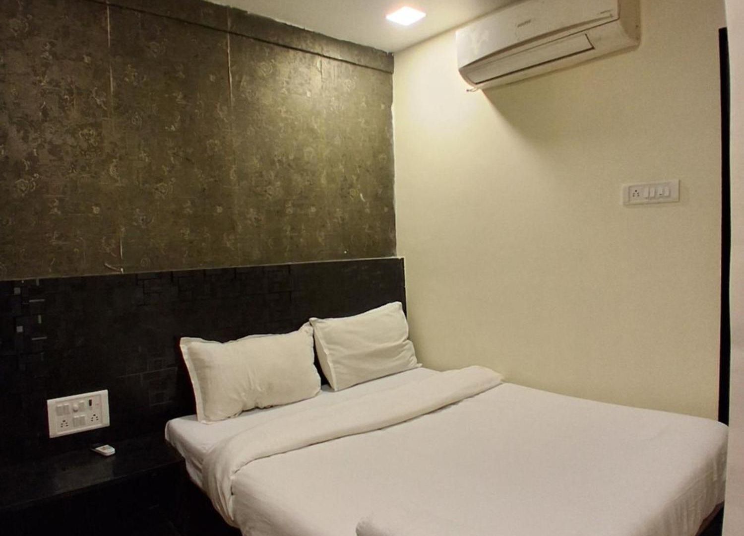 Amber Empire Parle Near Domestic Airport Mumbai