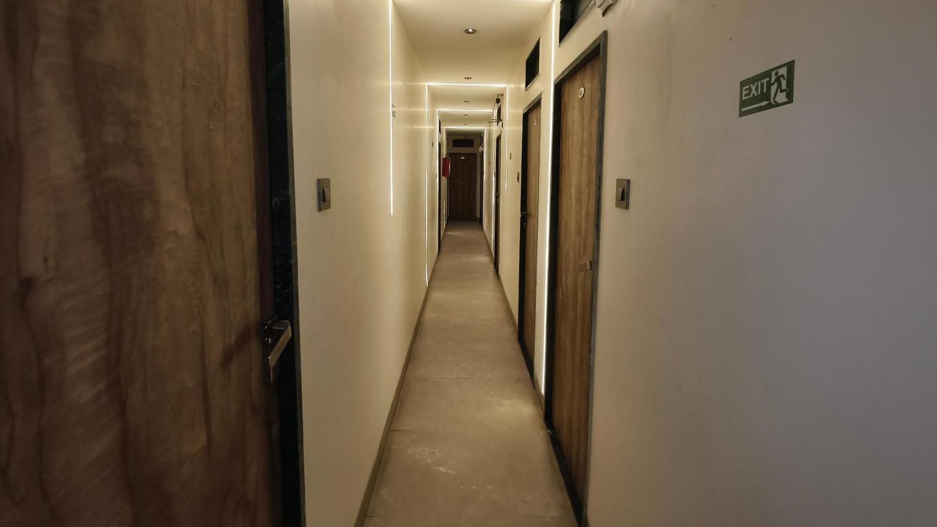 Hotel Fabhotel Pride Suitz Mumbai