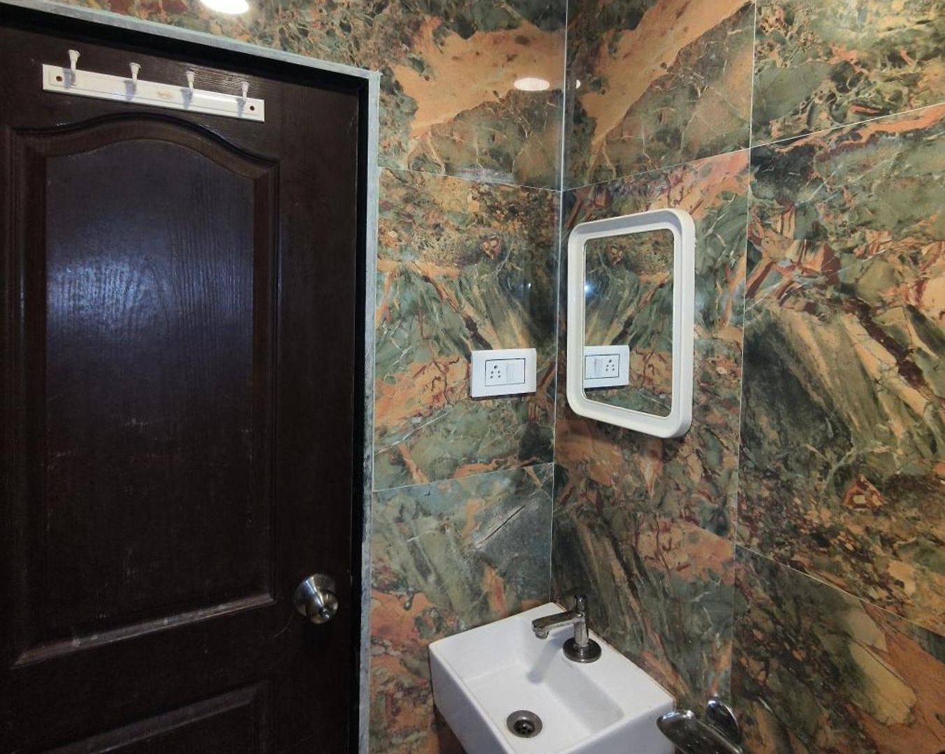Fabhotel Pride Suitz Mumbai