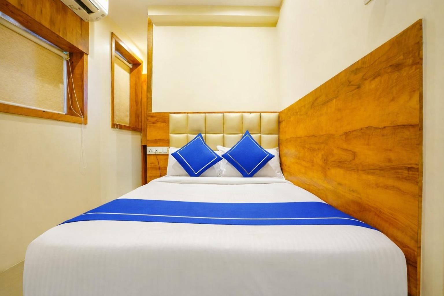 Indore Palace Nagpada Hotel 3*