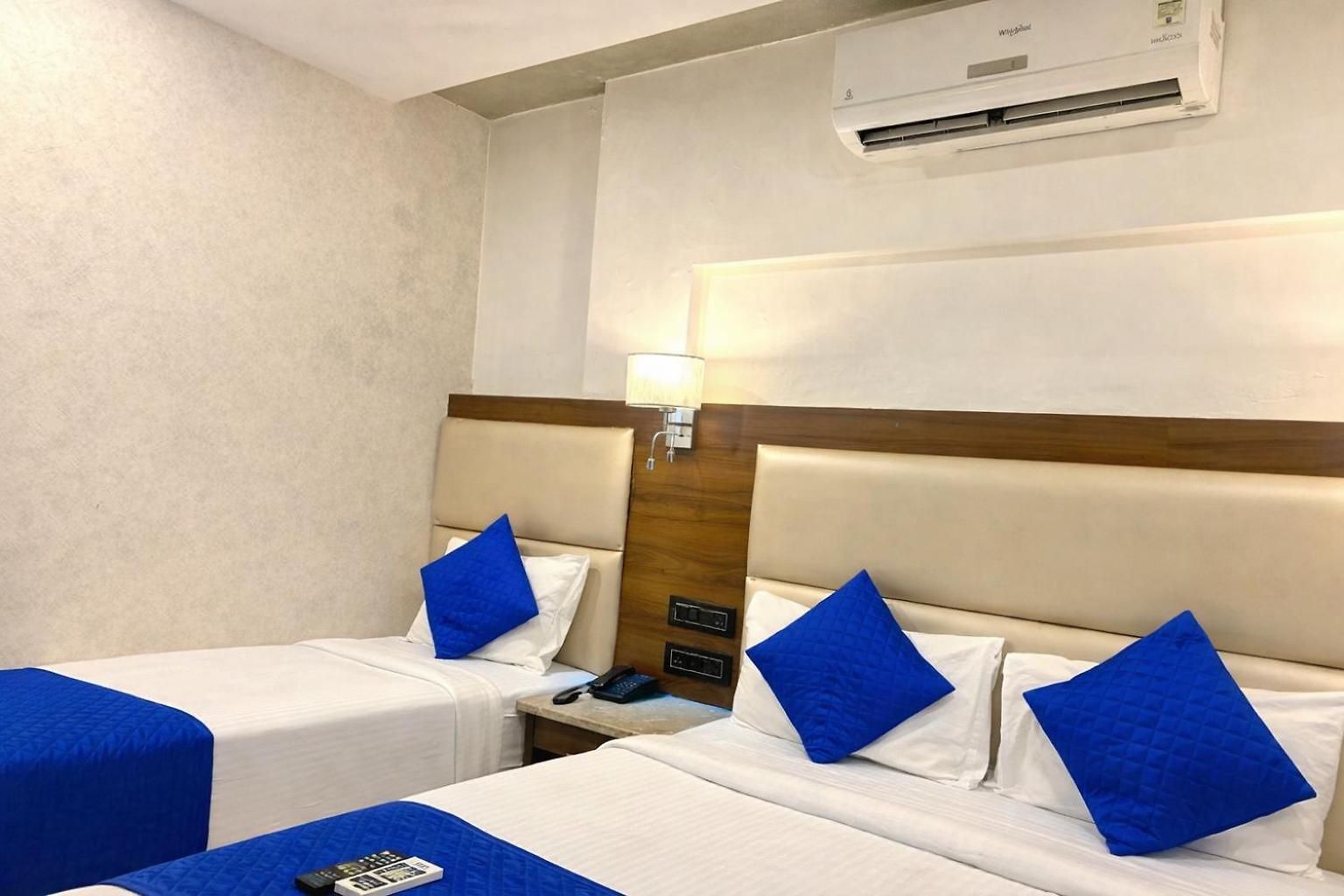 Hotel Indore Palace Nagpada 3*
