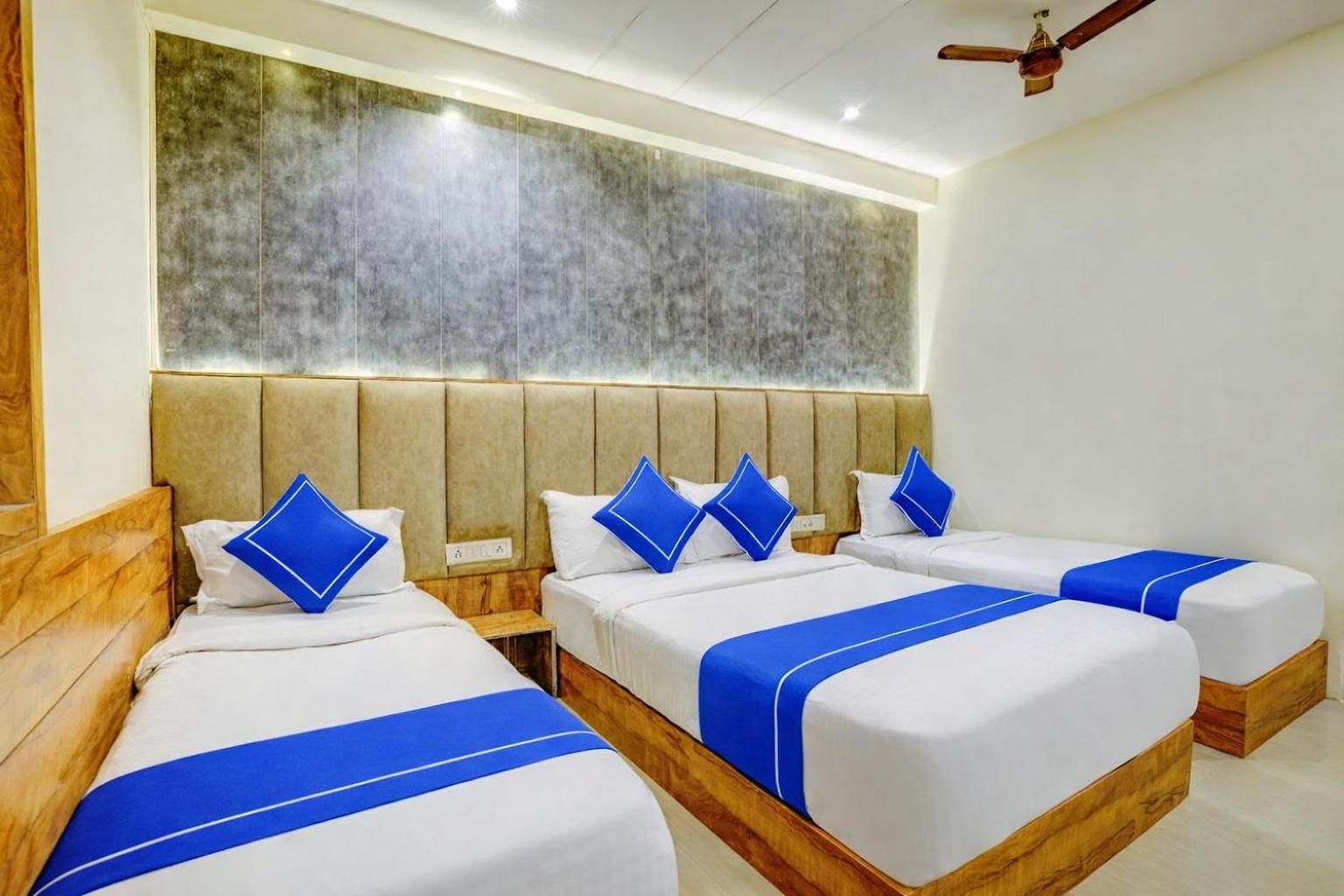 Indore Palace Nagpada Hotel 3*