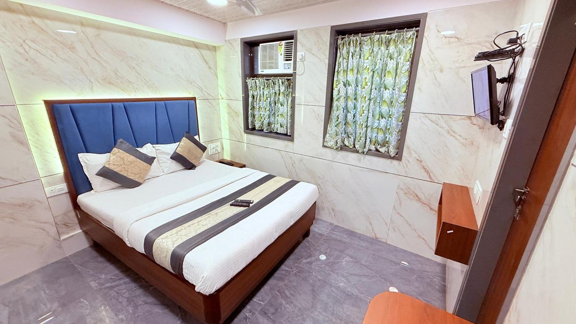 Hotel Shiv Sagar - Only For Indian Nationals