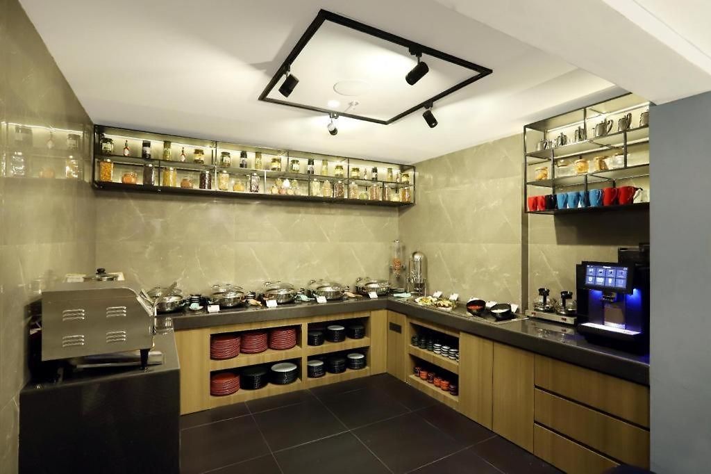 Aralia A Business Hotel, Midc Hotel 3*