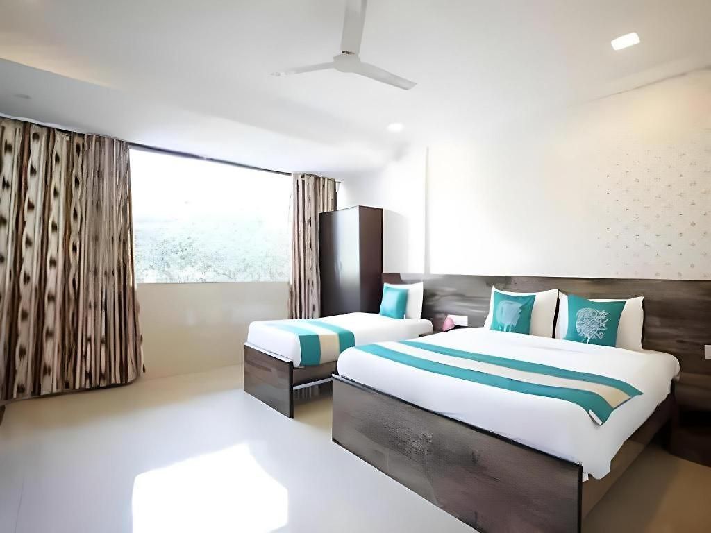 Royal Accord Hotel 3*