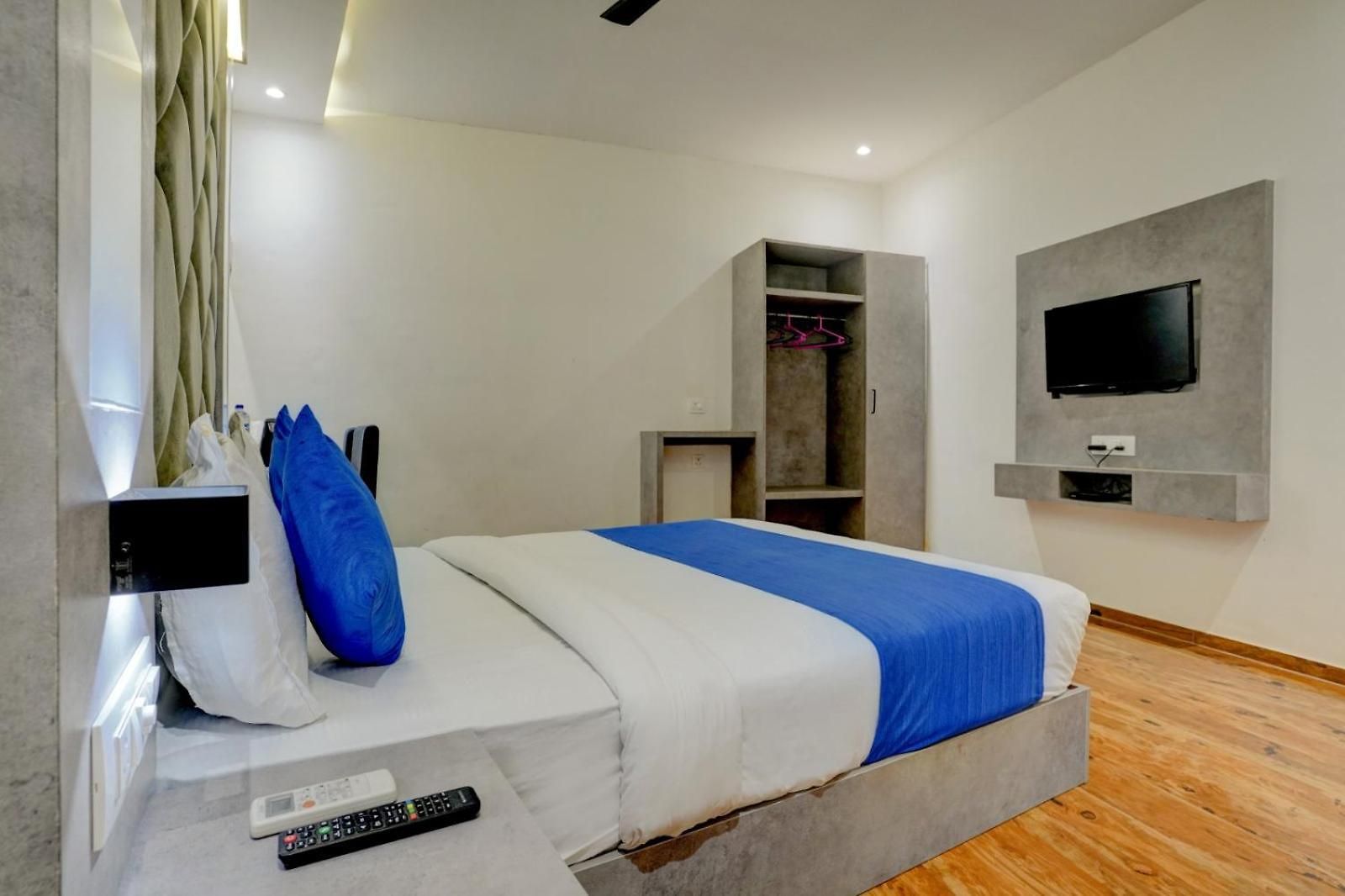 Nook Hotel 2*