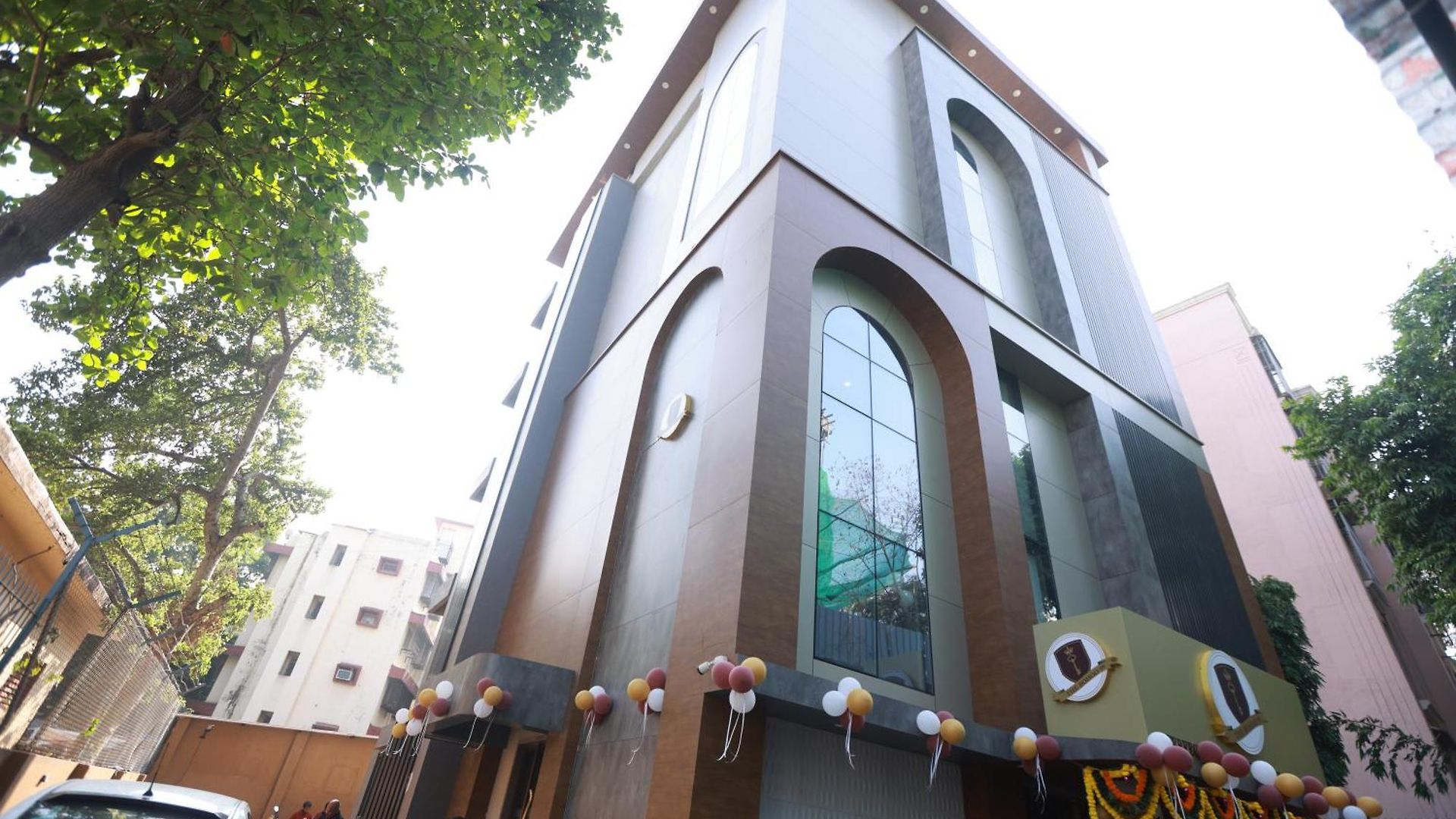 The Bohoo 99 Nr International Airport 3*