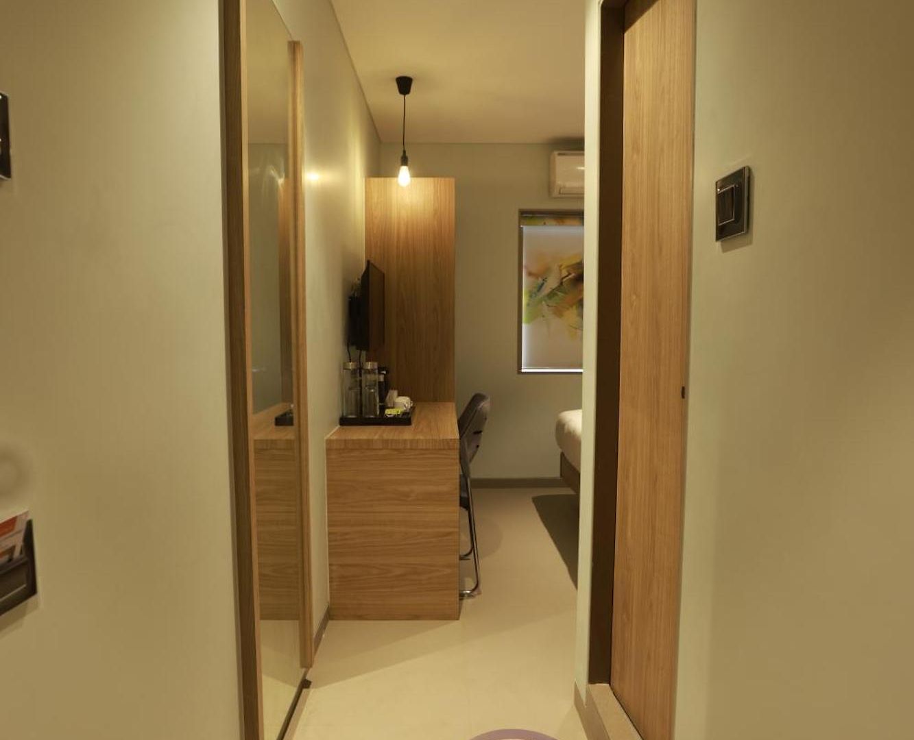 Hotel The Bohoo 99 Nr International Airport Mumbai