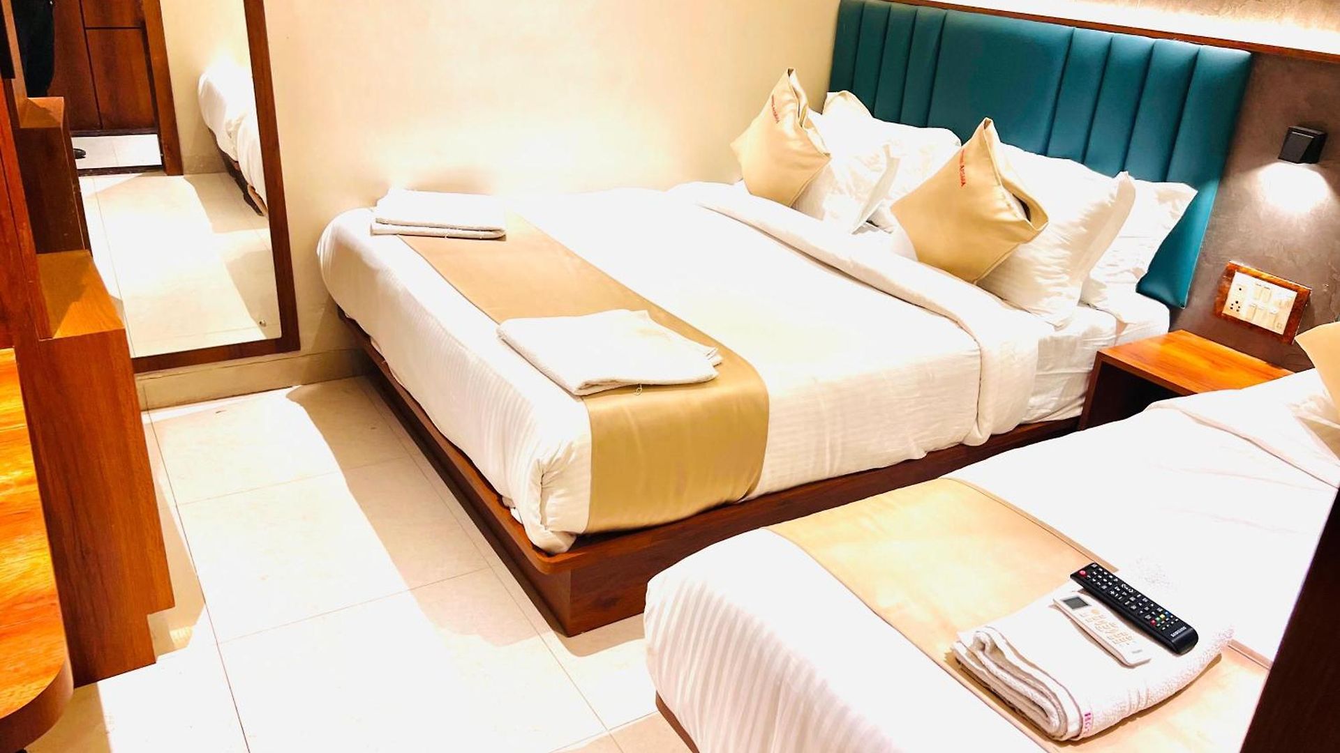 Apsara - Nearj J Hospital Hotel Mumbai