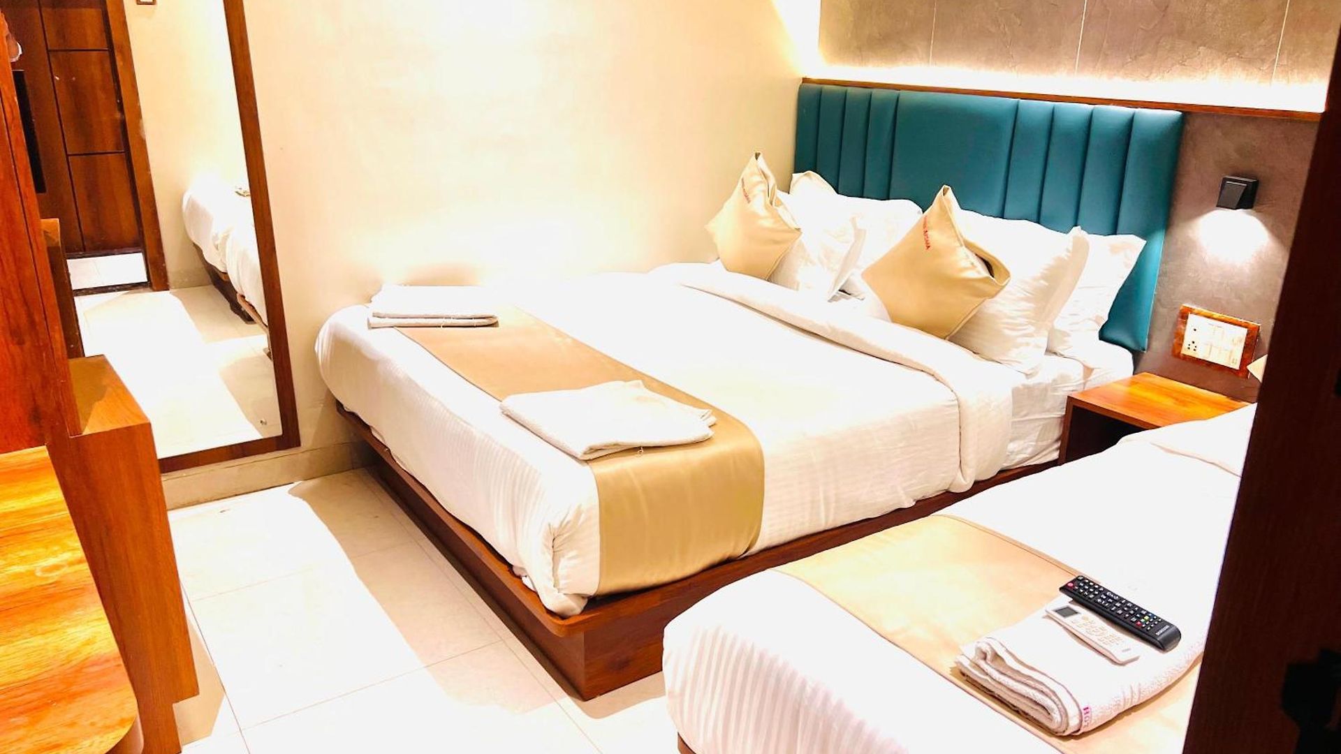Apsara - Nearj J Hospital Hotel Mumbai