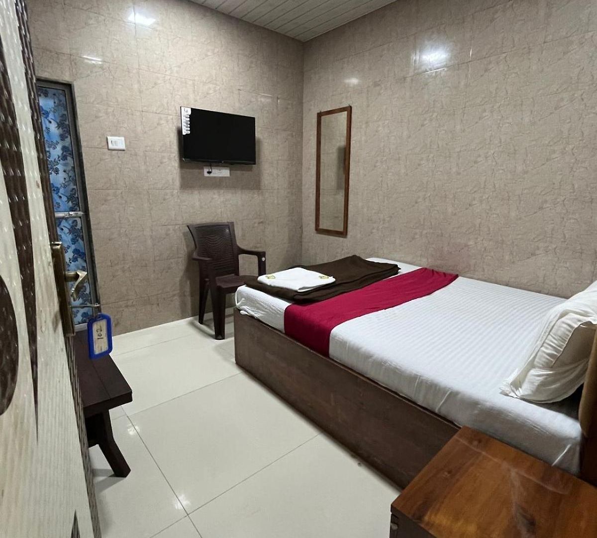 Hotel Golden Takshila Andheri Mumbai