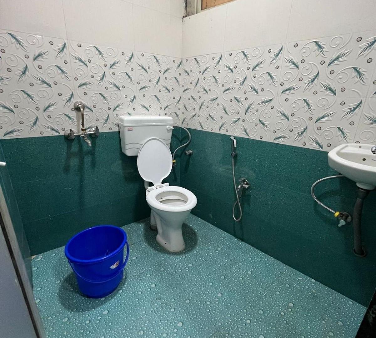 Golden Takshila Andheri Hotel 3*