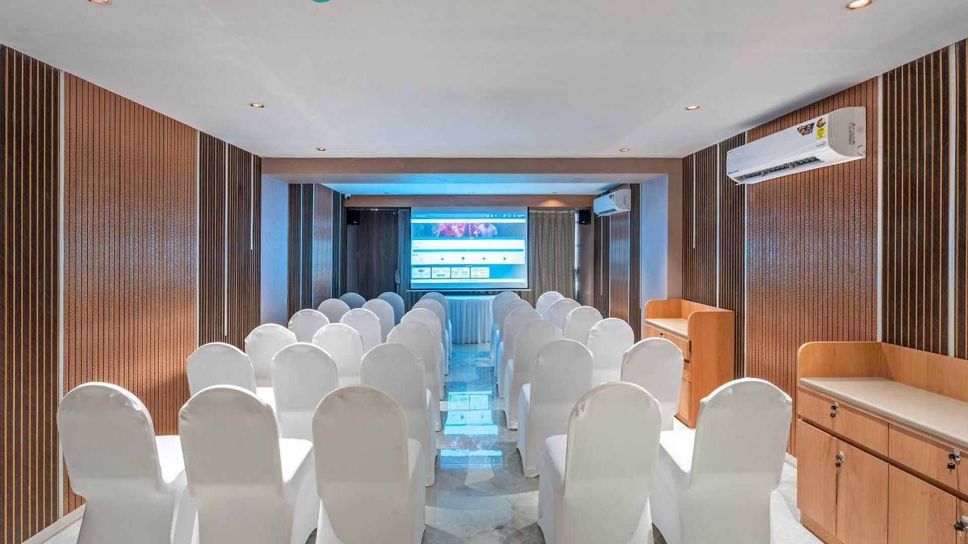 Treebo Gateway Mansion Hotel 3*