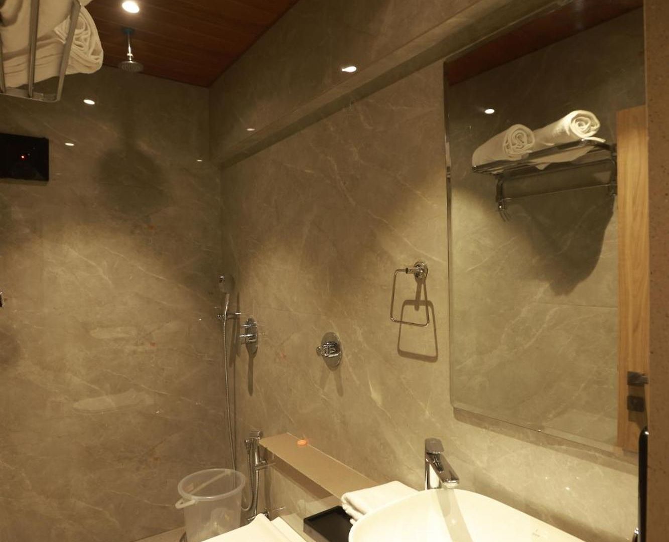 Hotel The Bohoo 99 Nr International Airport Mumbai