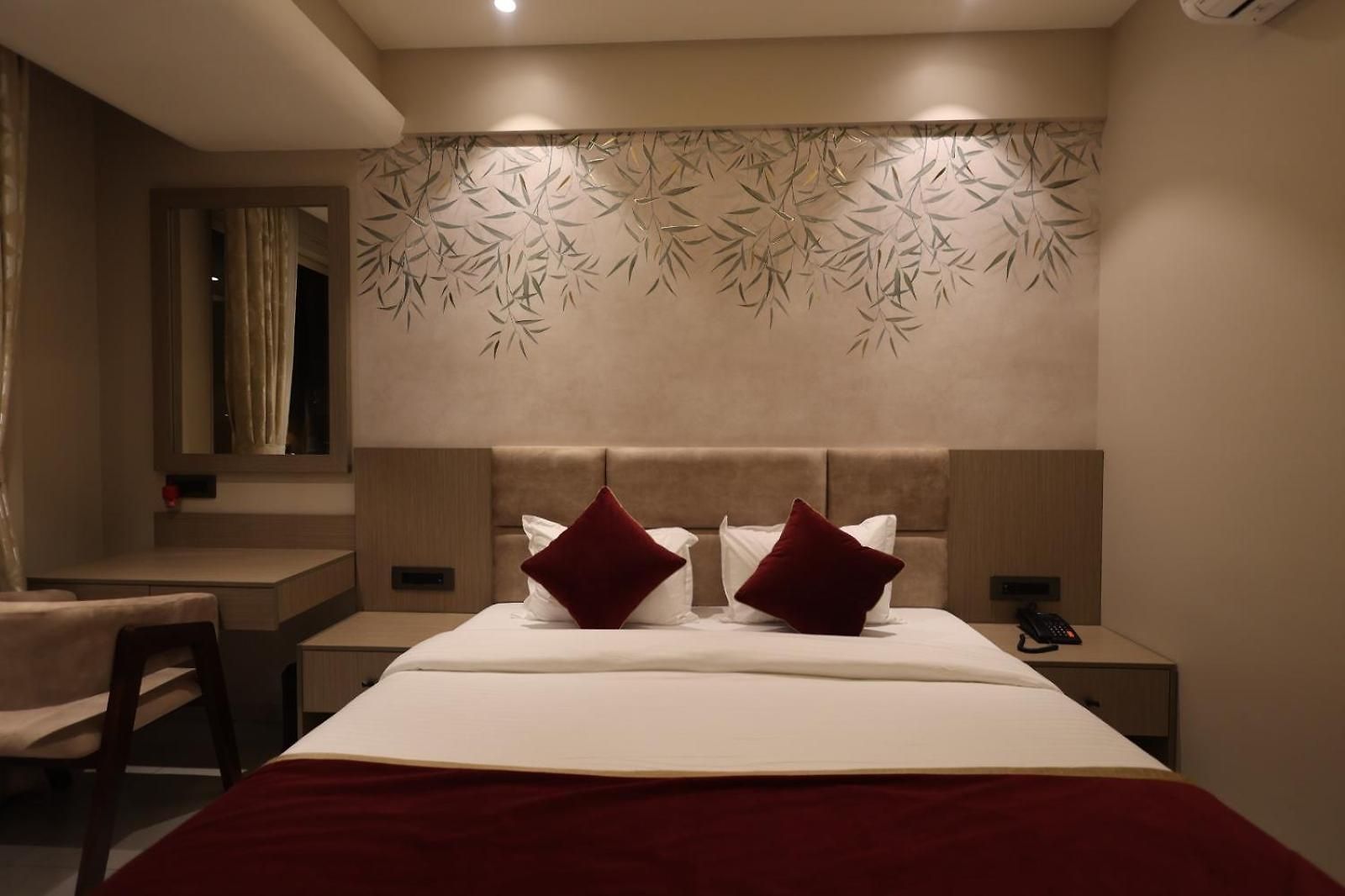 Hotel La Fenice Madh Island Mumbai