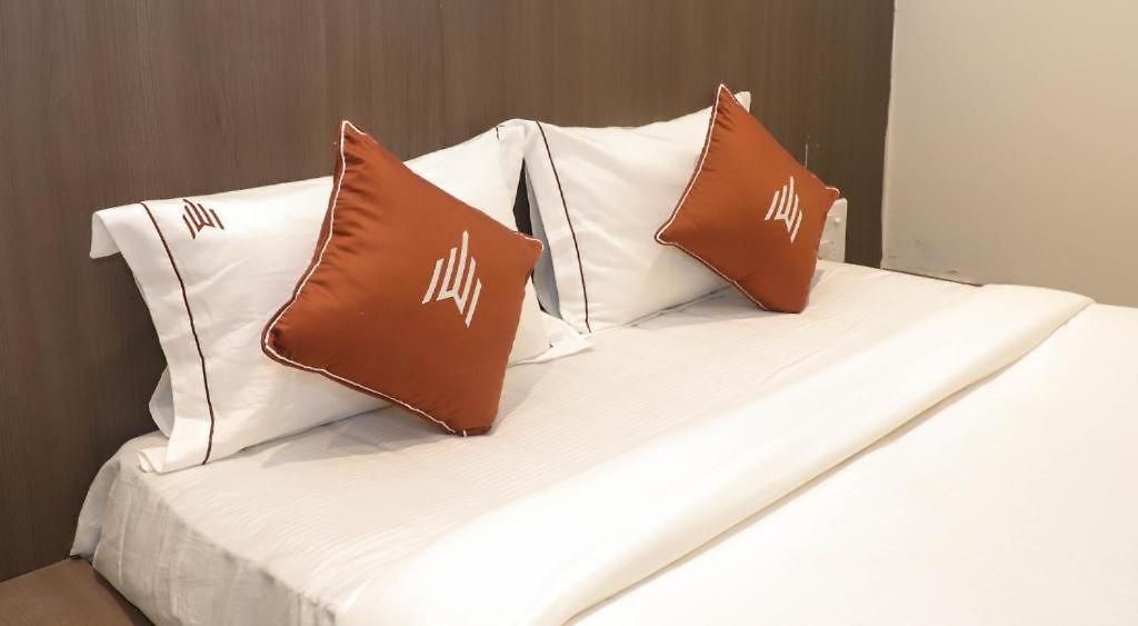 Cr Residency By Glitz Hotel Mumbai