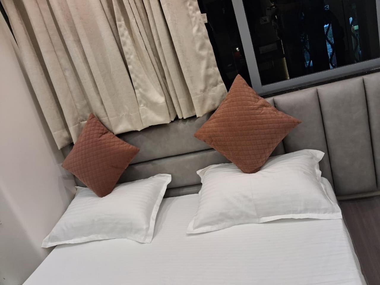 Hotel Le Glance & 4*