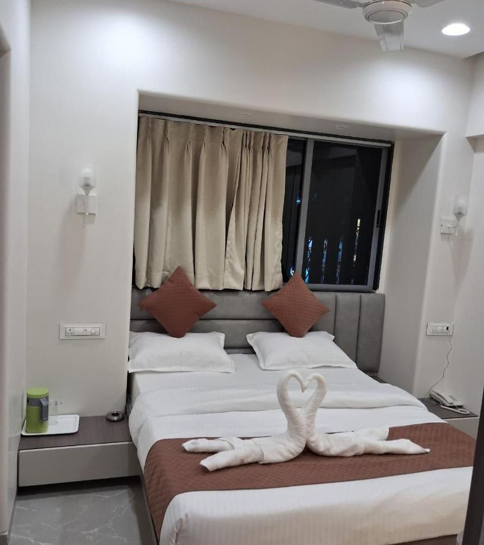 Le Glance & 4* Mumbai