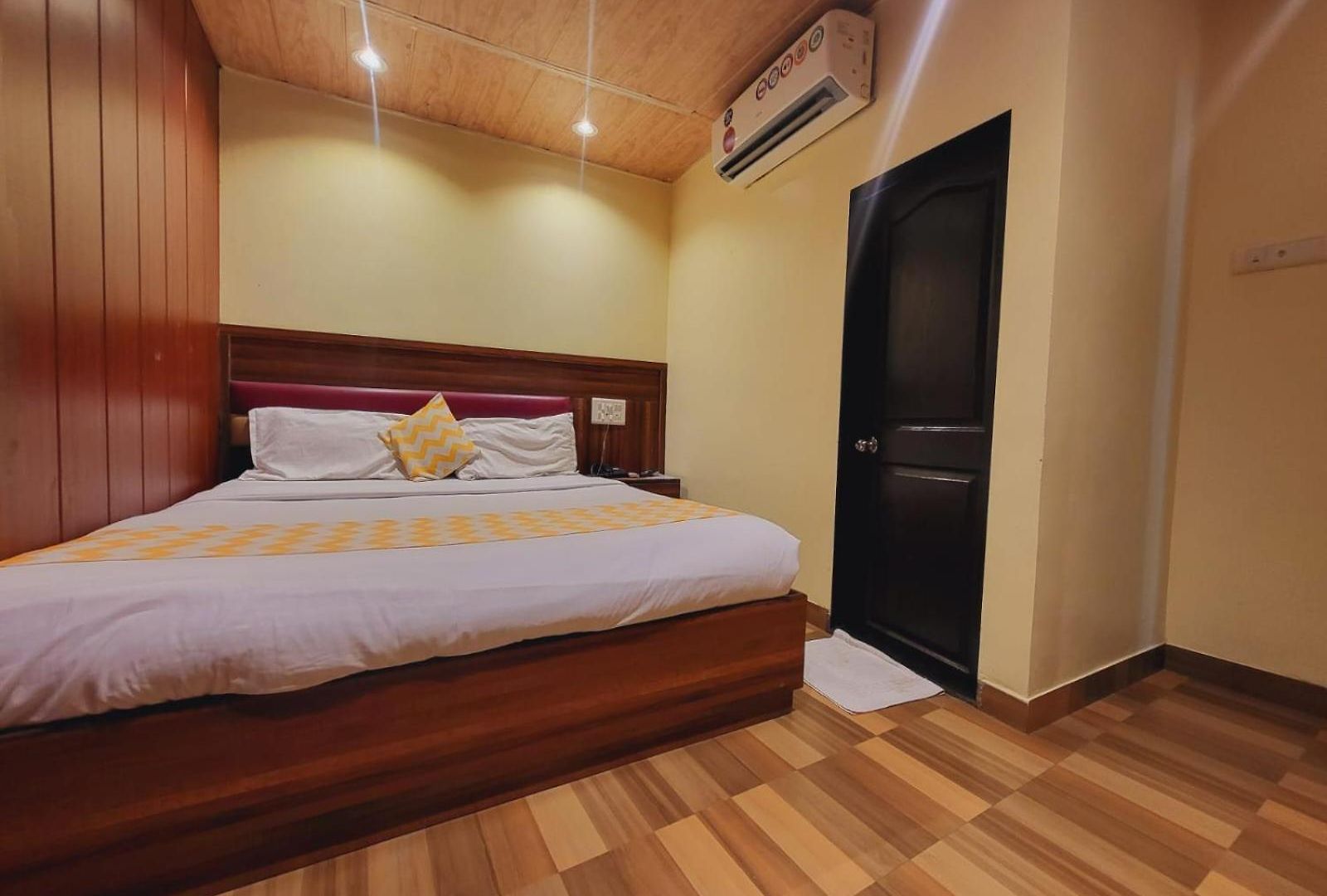 Guest house Airport Residency Mumbai
