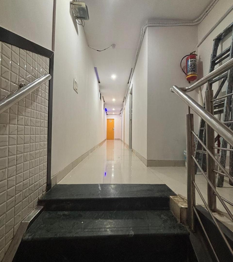 Silver Shine Jogeshwari Love hotel Mumbai