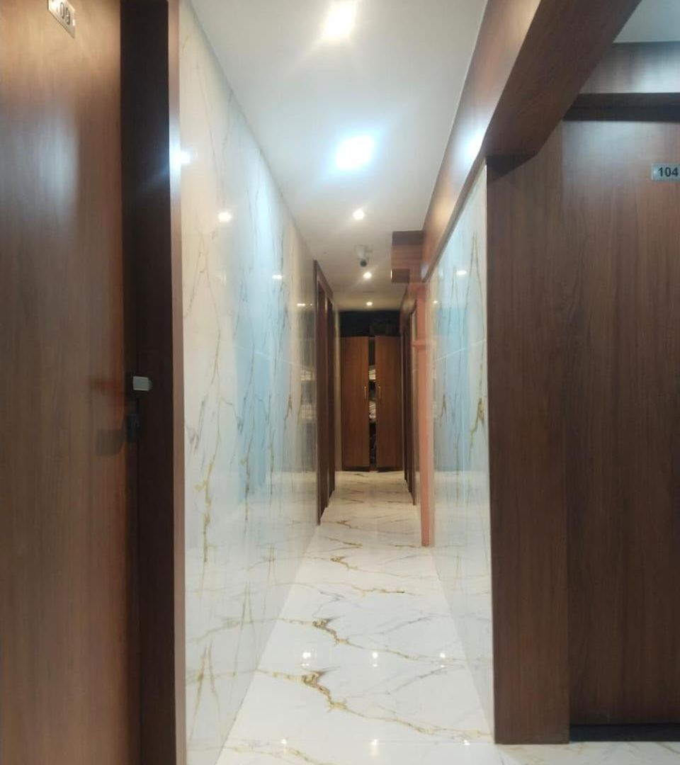 King Falcon Guest house Mumbai