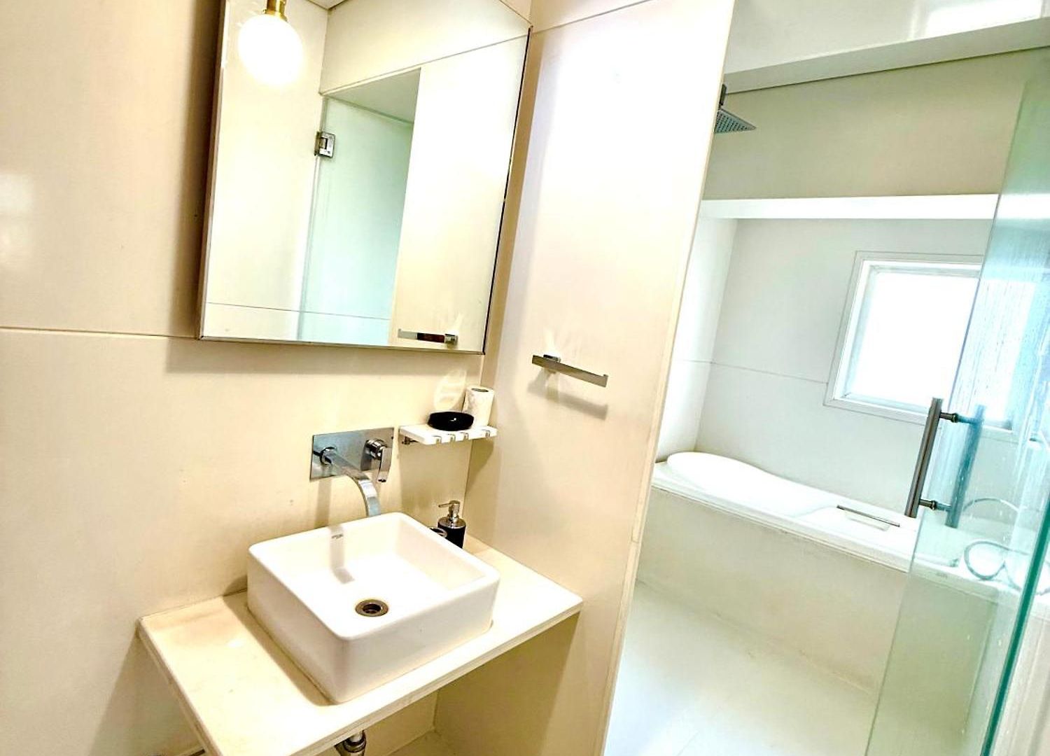 Pet Friendly Spacious 3 Bhk Penthouse Apartment