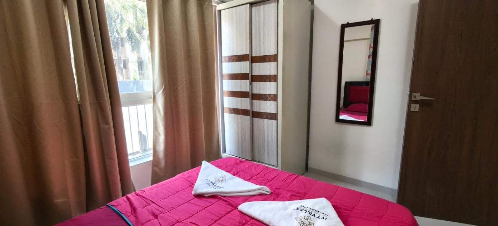 Ivy Signature Apartment, 2 Bhk, Andheri West