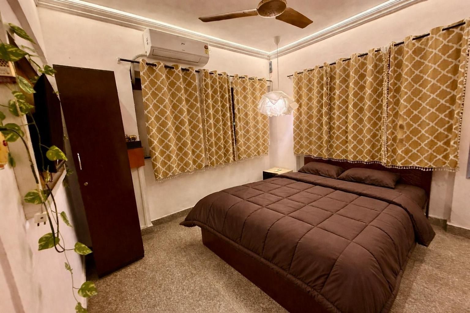 2 Personal At Versova Andheri West Mumbai