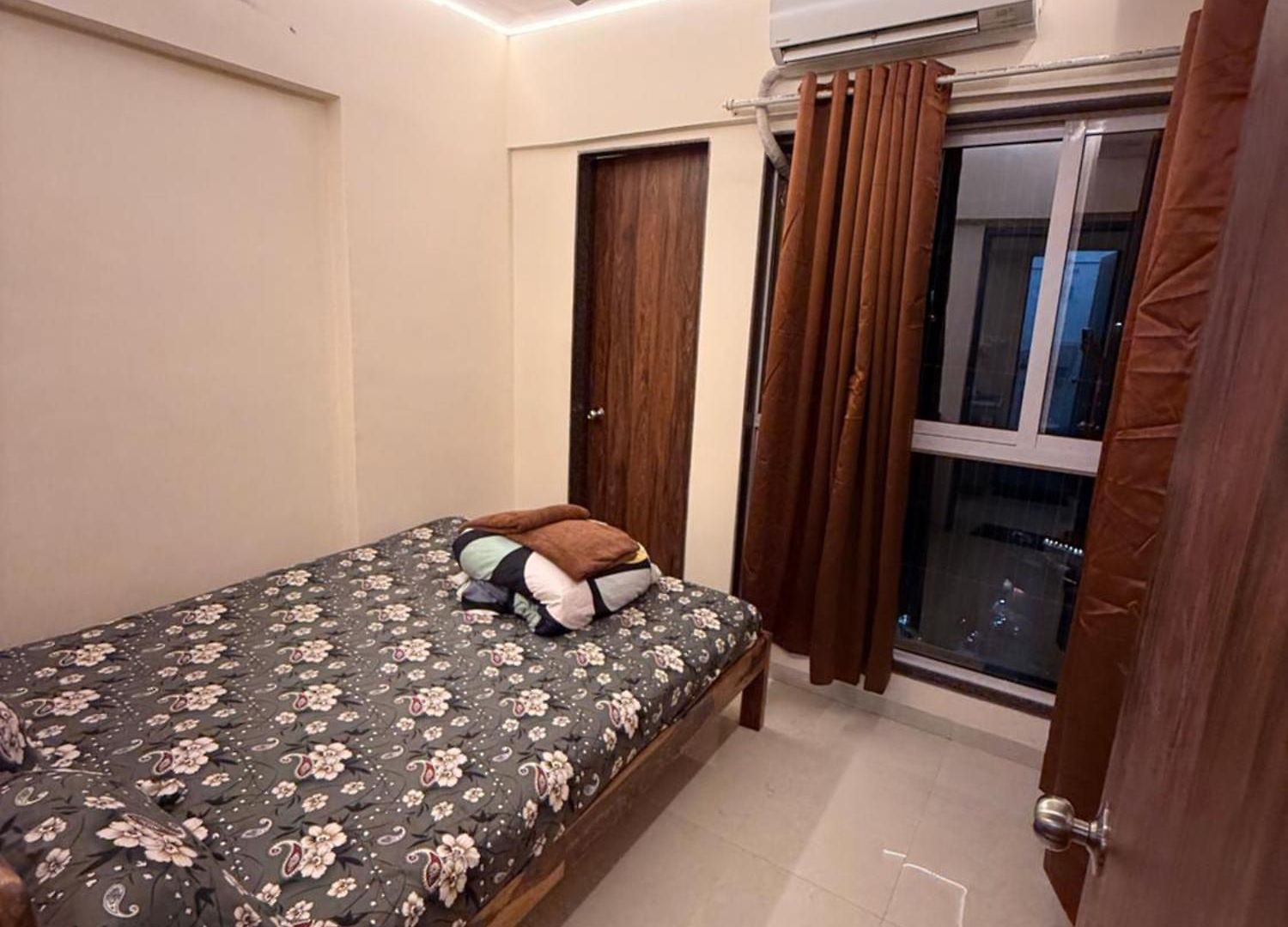 Apartment 1 Bhk Personal With Sea View At Versova Andheri West Mumbai