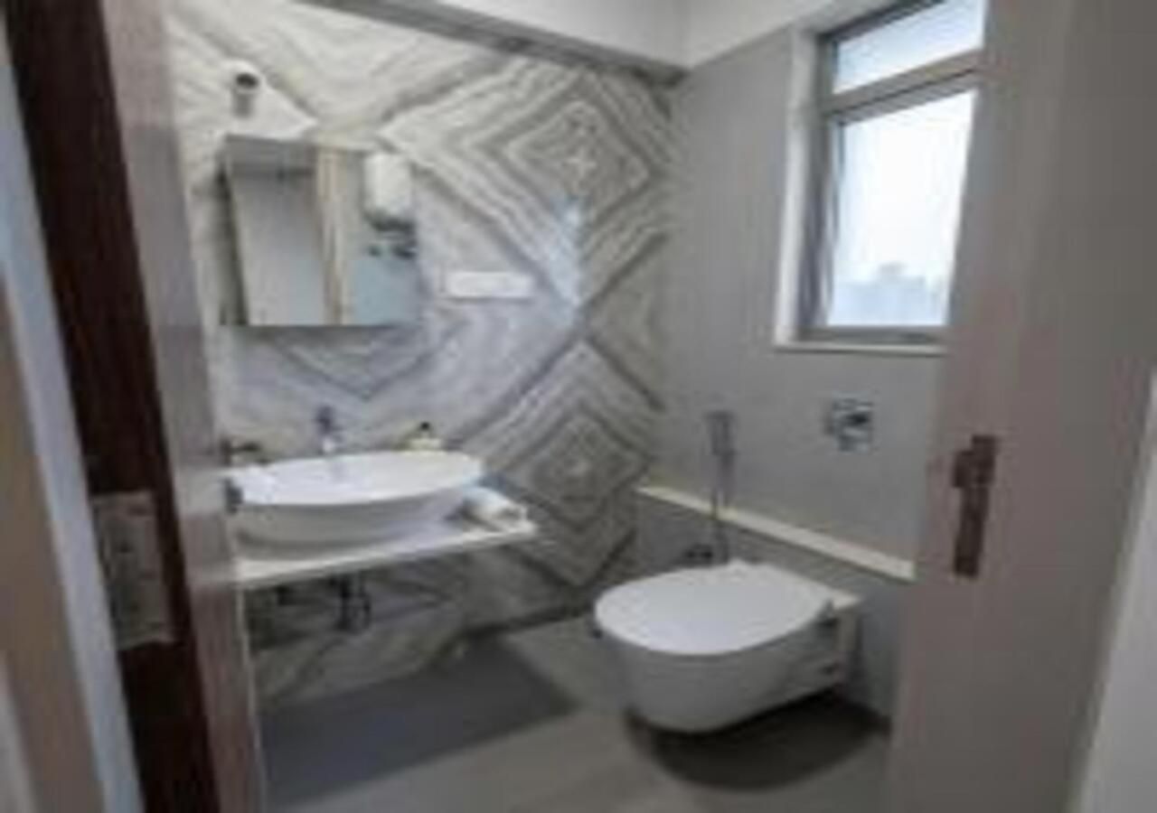 Apartment Luxury 2bhk Worli 5 Mins From Metro, Behind Palladium Mall *