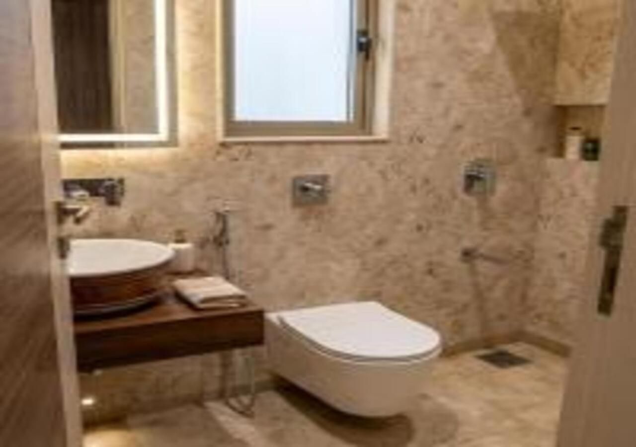 Luxury 2bhk Worli 5 Mins From Metro, Behind Palladium Mall Apartment Mumbai