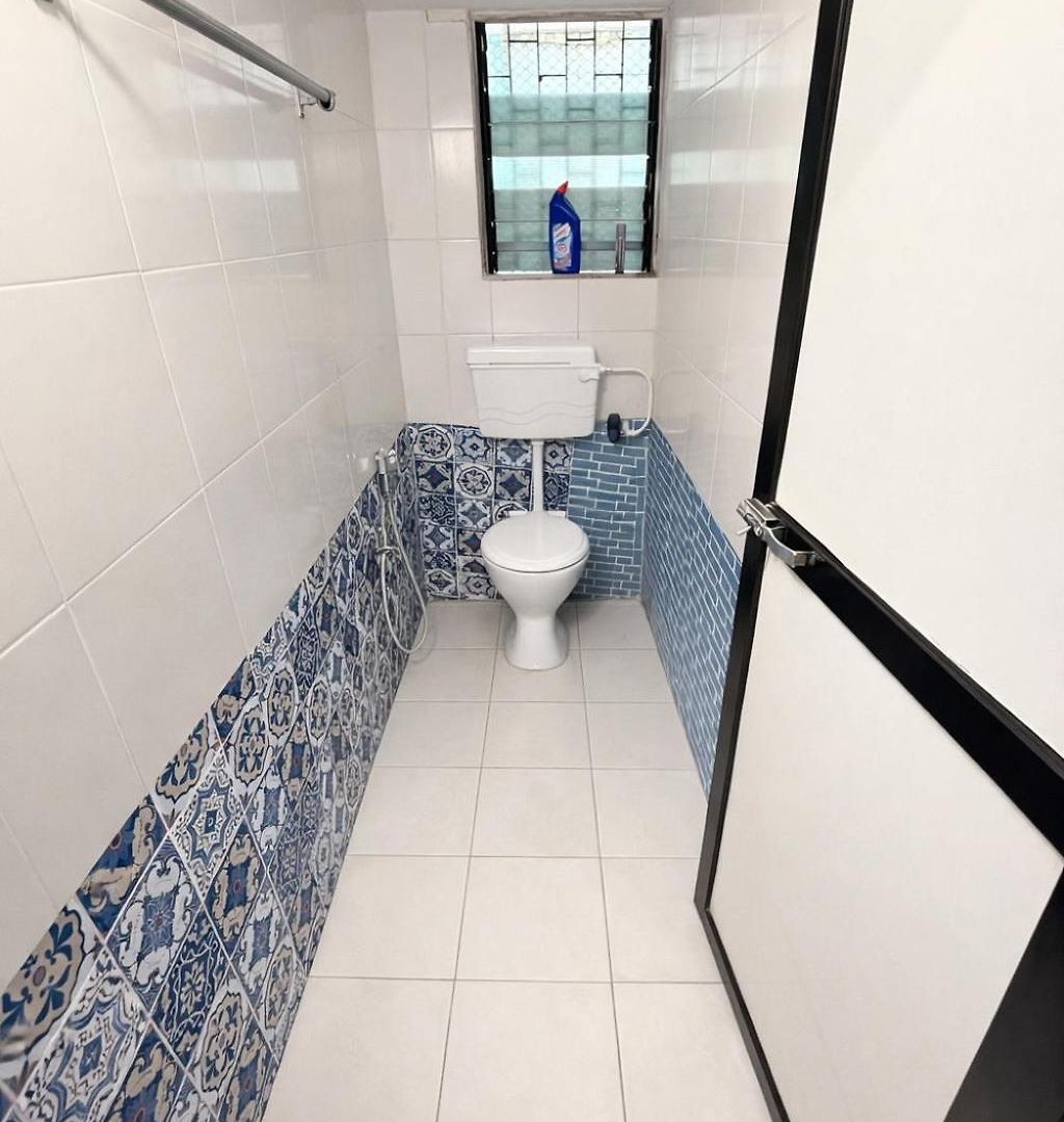 2 Personal At Versova Andheri West *