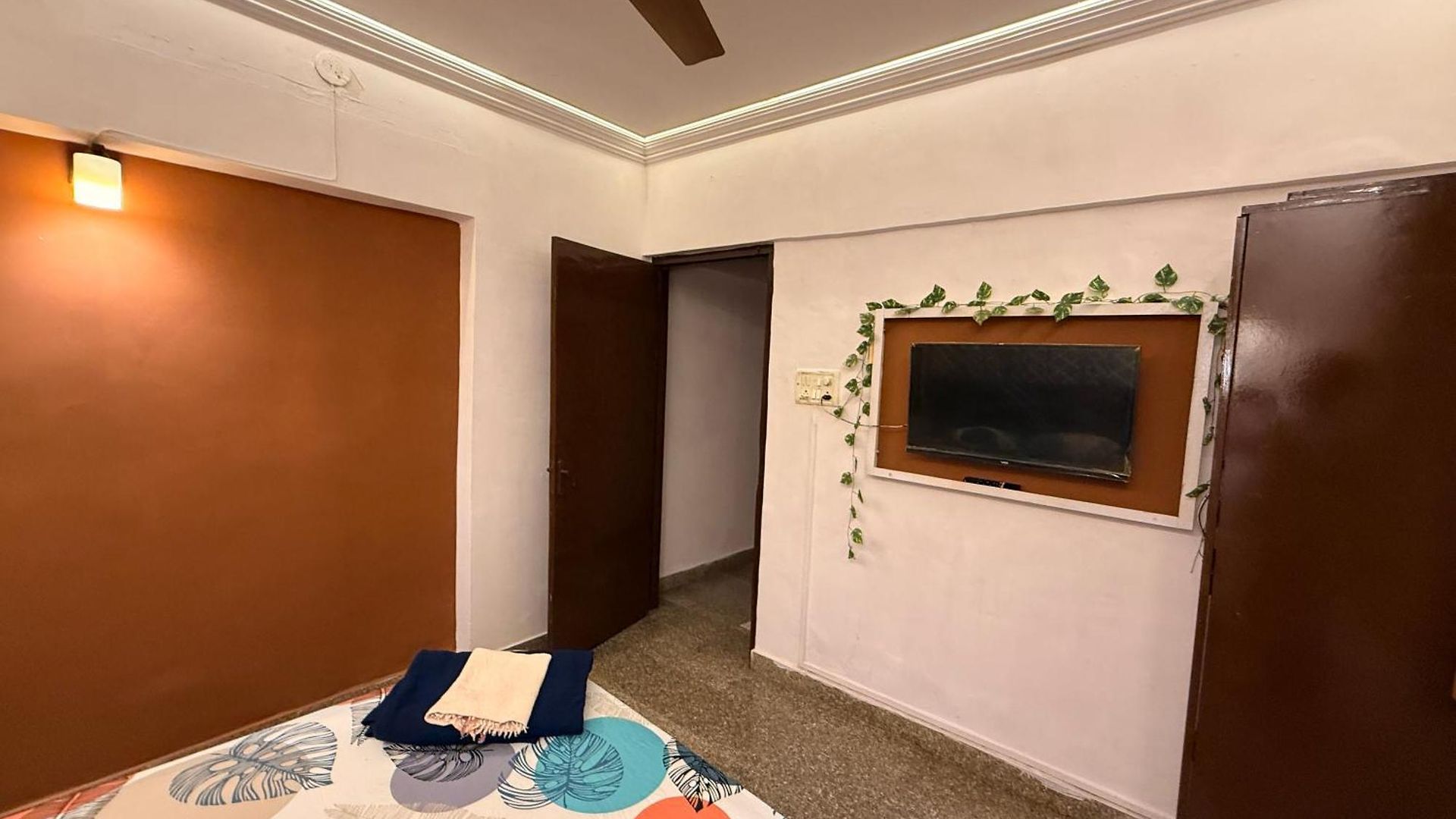 2 Personal At Versova Andheri West *
