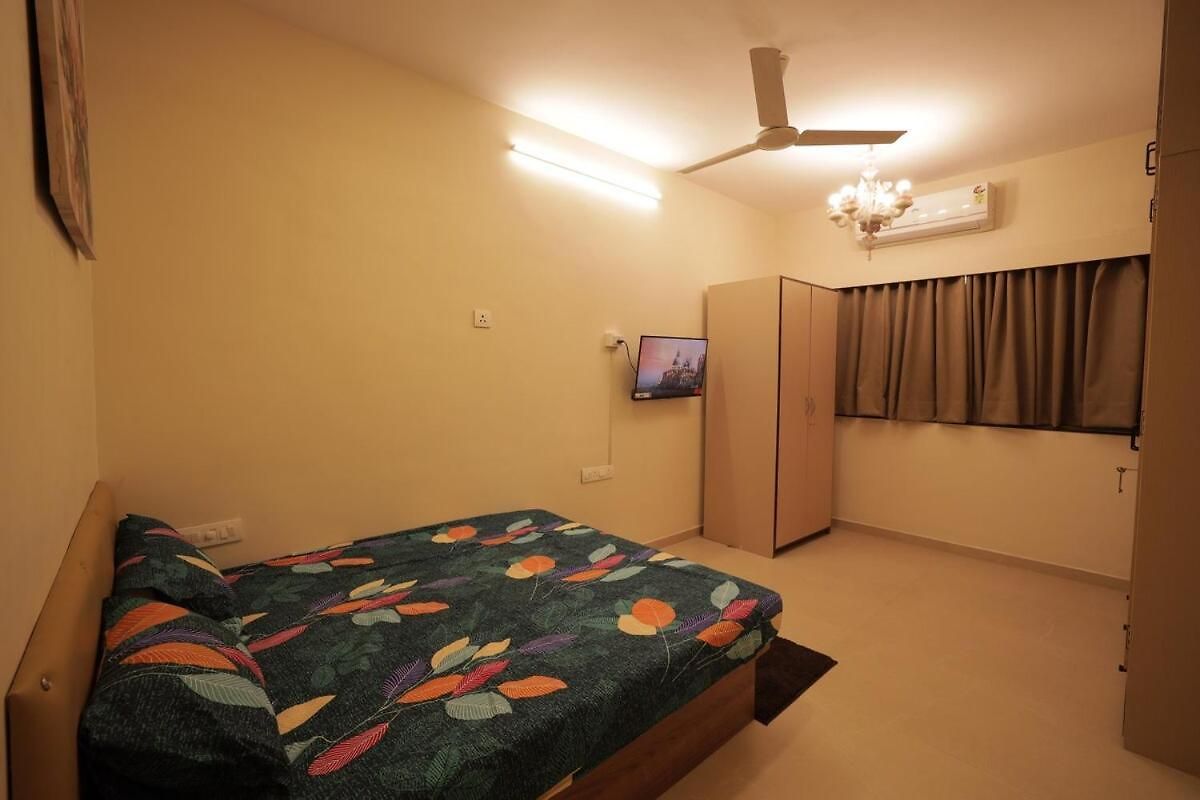 The Woodlands House Apartment