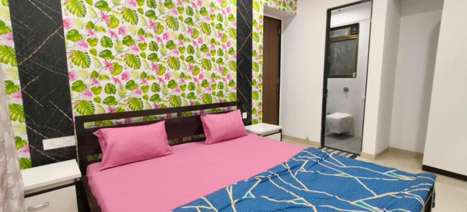 Ivy Urban Cozy 401 Private 1bhk 3 Min Nesco *