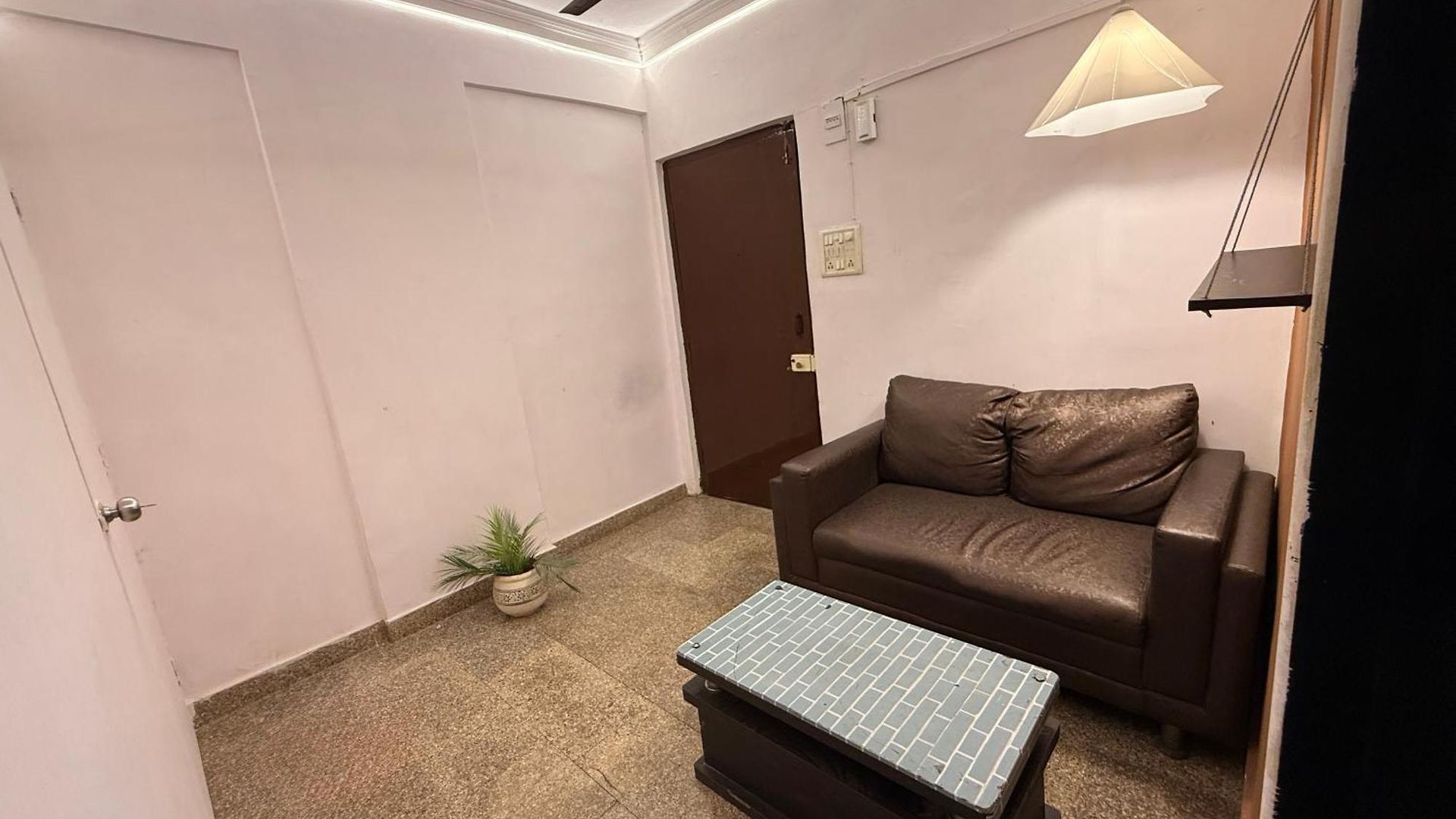 Apartment 2 Personal At Versova Andheri West *