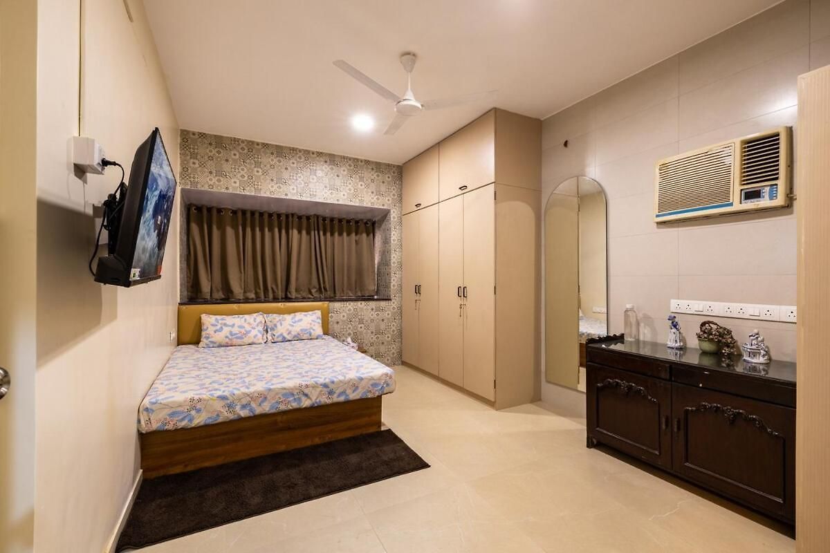 The Woodlands House Apartment