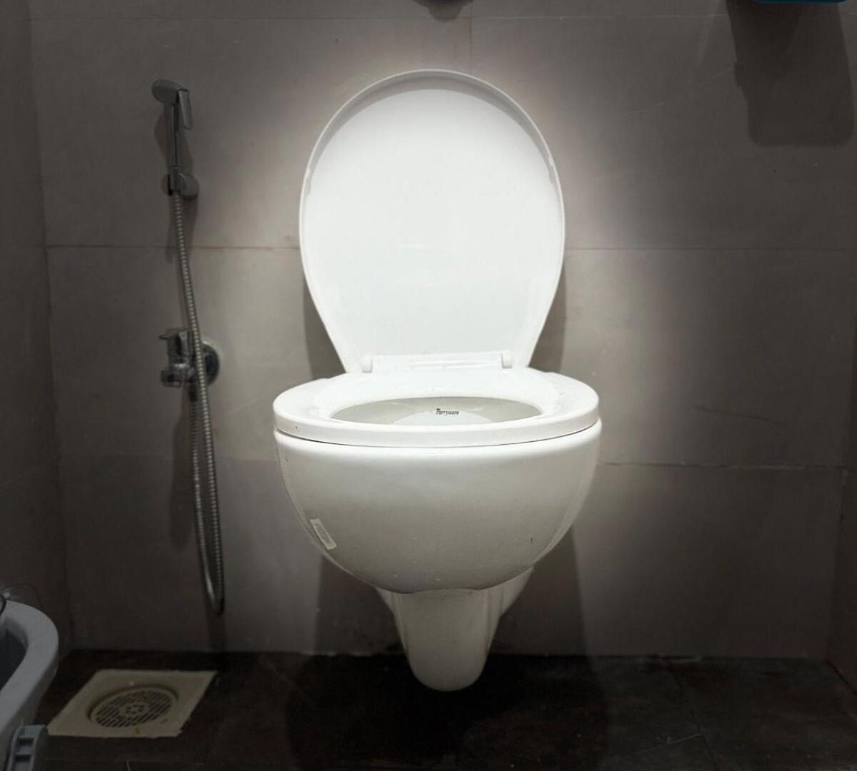 Royce Executive Service Premium Apartment Mumbai