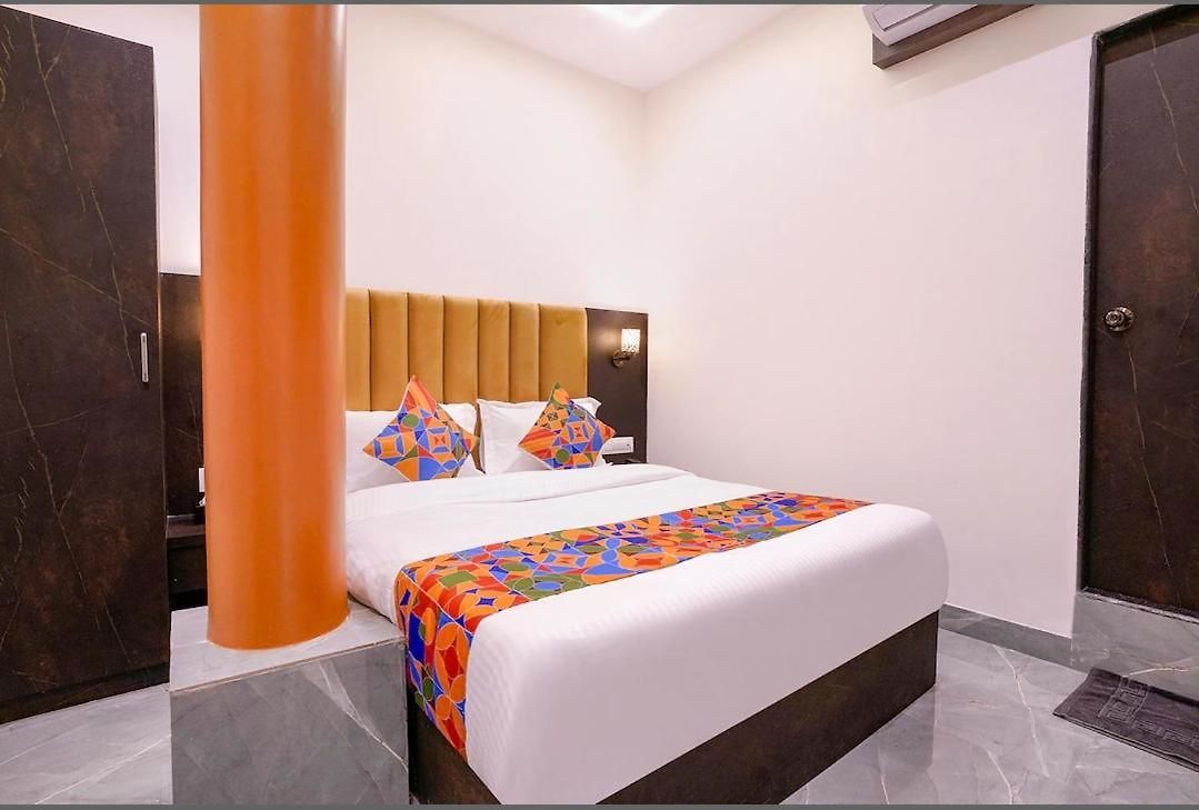 Regal Gate Hotel