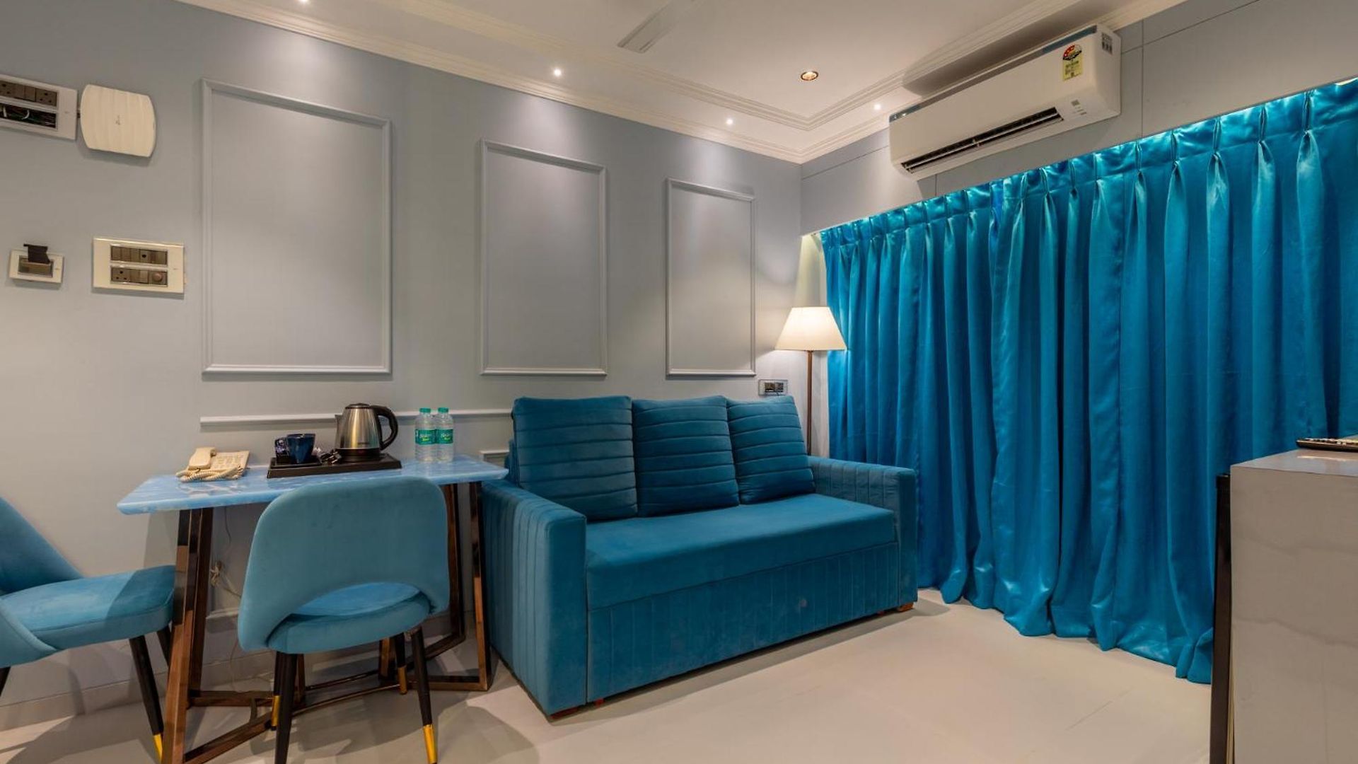 Home2 Residency, Airport Hotel 3*
