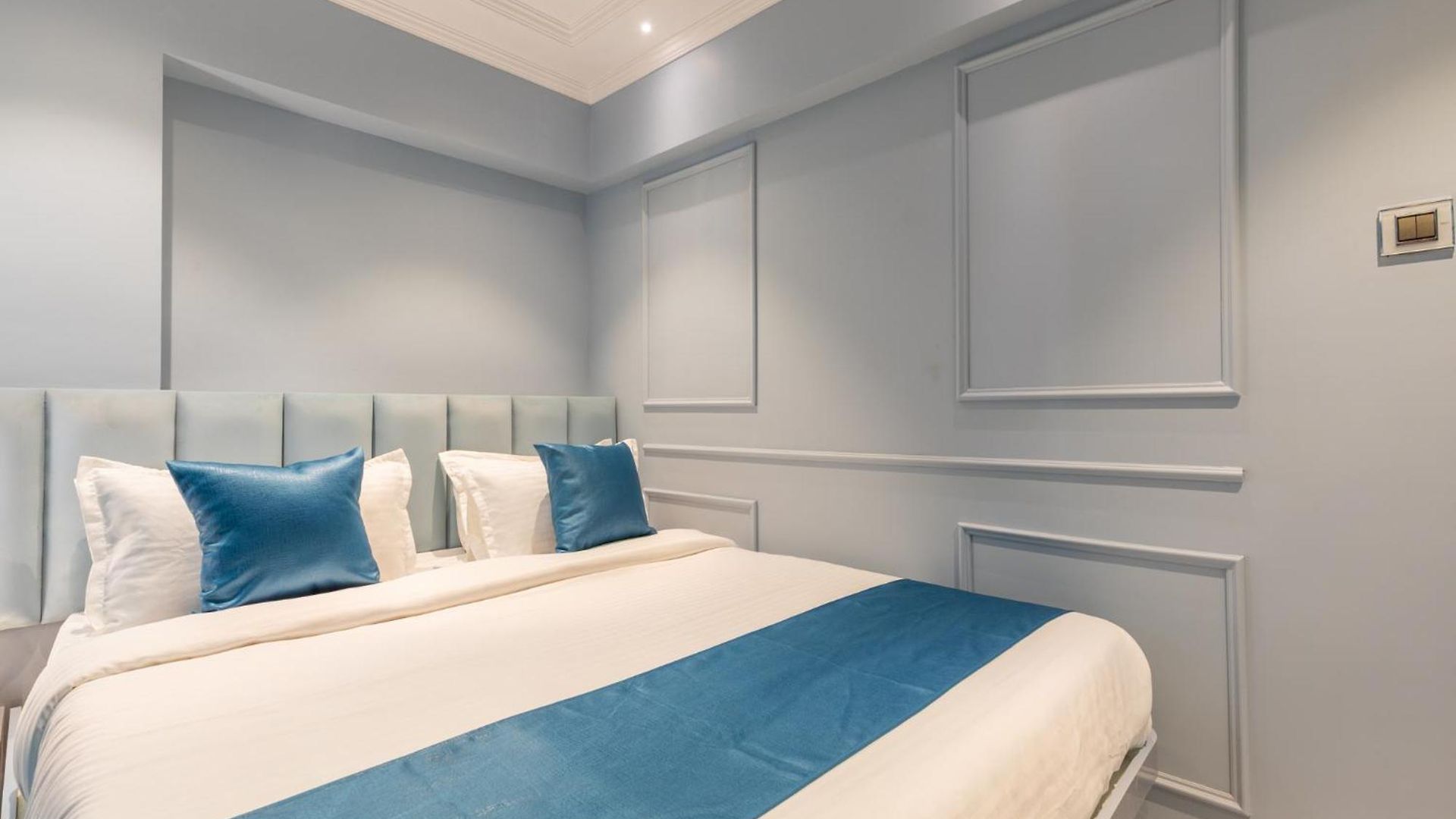 Home2 Residency, Airport Hotel 3*