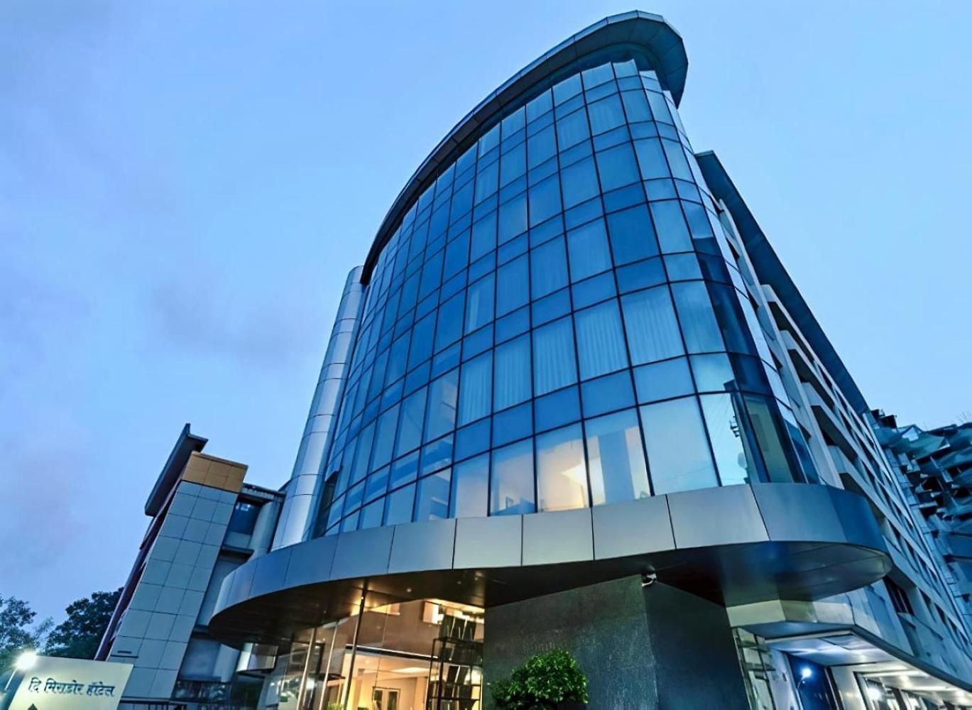 The Mirador 4*