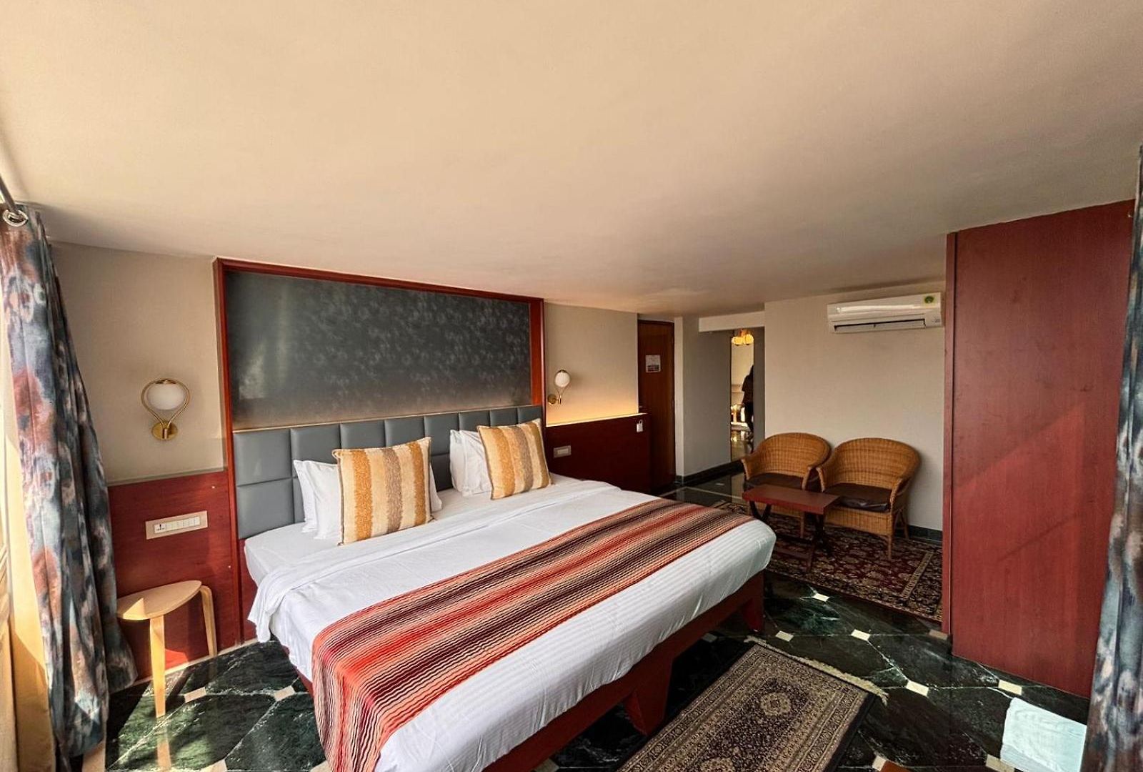 Hiltop Hotel Mumbai