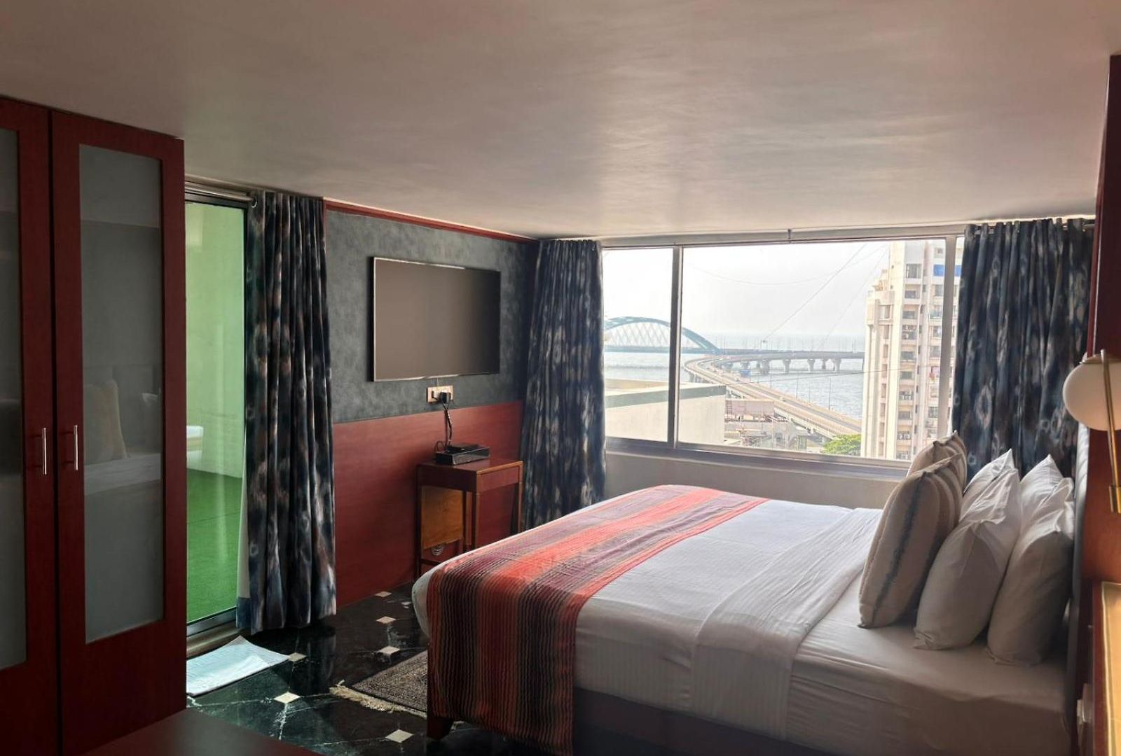 Hotel Hiltop 3*